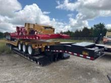NEW UNUSED WITZCO RG52 DETACHABLE GOOSENECK TRAILER RED VN:S00257 104,000# load capacity, 3 axles