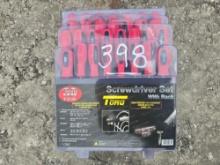 NEW 30 PC TORQ SCREWDRIVER SET W/ STORAGE RACK NEW SUPPORT EQUIPMENT