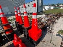 (25) SAFETY CONES