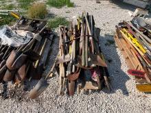 PALLET OF LANDSCAPE TOOLS INCLUDING SHOVELS, BROOMS, RAKES, ETC.