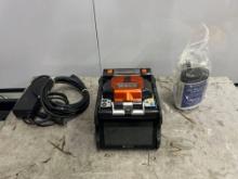 SUMITOMO ELECTRICAL Q102-CA+ RIBBON FIBER FUSION SPLICER KIT, SN 224930072001, WITH CLEVER, CLEVER,