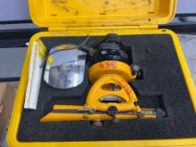 BERGER 300LP LEVEL WITH TRIPOD SUPPORT EQUIPMENT