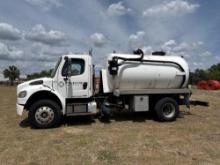 2007 FREIGHTLINER M2 VACUUM TRUCK VN:85193 powered by Cat diesel engine, equipped with 10 speed