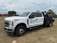 2024 FORD F350XL FLATBED TRUCK VN:C38942 4x4, powered by diesel engine, equipped with automatic