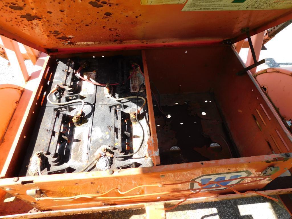 WANCO ARROW/MESSAGE BOARD VN:N/A equipped with landing gear, pintle hitch, single axle BILL OF SALE.
