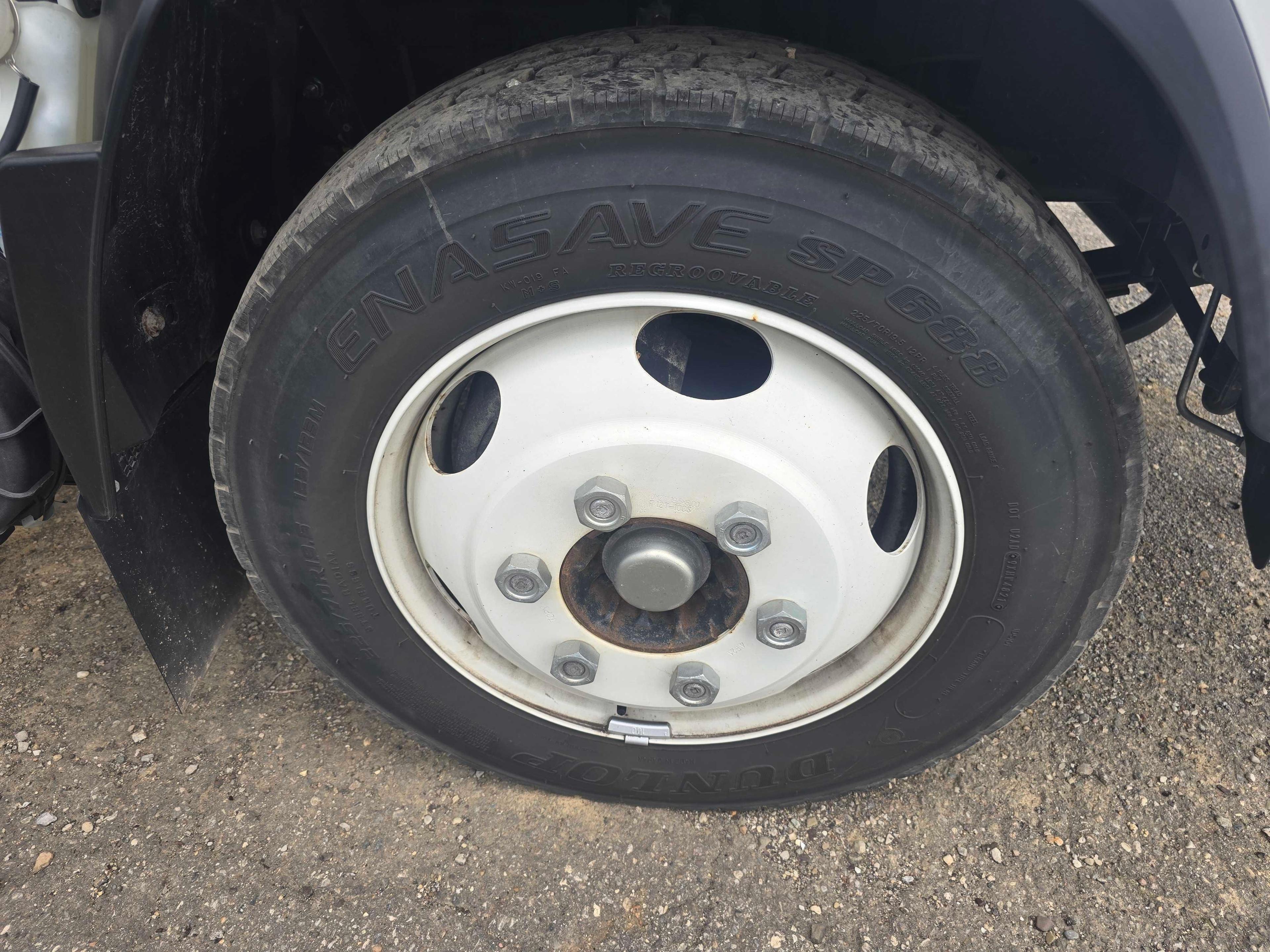 UNUSED 2023 CHEVY 5500XD VAN TRUCK VN:JALEEW165P7300341 powered by 5.2L 4 cylinder diesel engine,