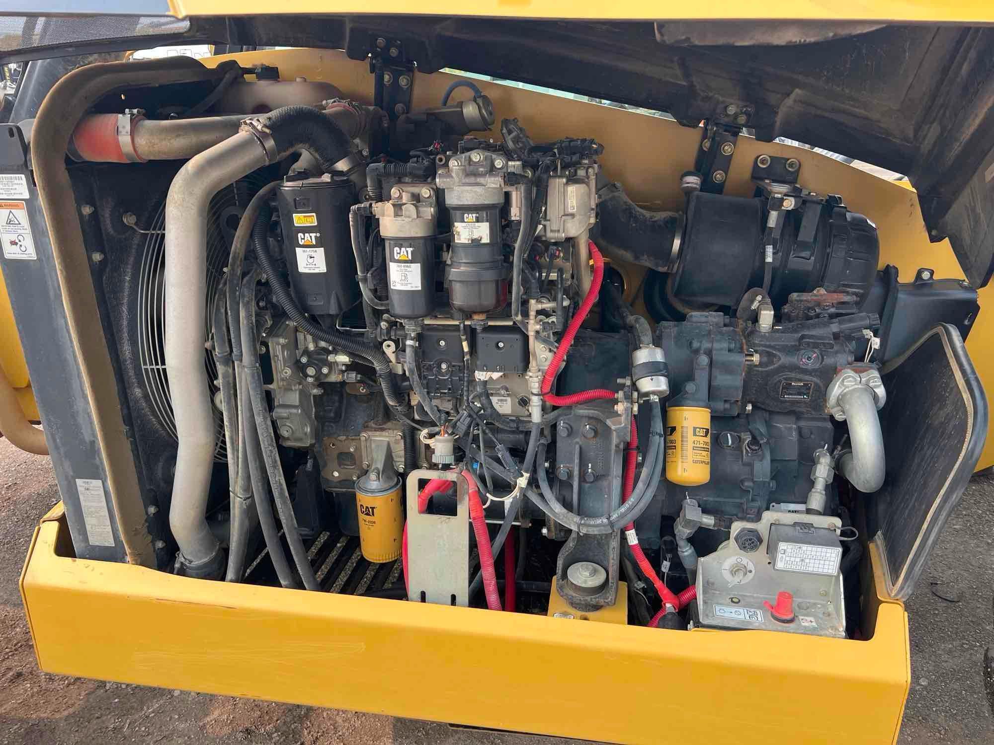 2018 CAT 1055D TELESCOPIC FORKLIFT SN:01160, 4x4, powered by Cat diesel engine, equipped with EROPS,