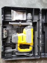 2023 DEWALT D25733K 1-7/8IN. SDS MAX HAMMER DRILL SUPPORT EQUIPMENT SN:W0X0VBB