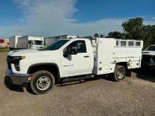 2020 CHEVY 3500 TIRE UTILITY TRUCK VN:1GB3WRE79LF234942 powered by gas engine, equipped with