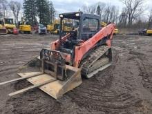 2015 KUBOTA SVL90 RUBBER TRACKED SKID STEER SN:15971 powered by Kubota diesel engine, equipped with