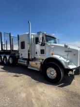 2014 KENWORTH T800 TRUCK TRACTOR VN:1XKDP4EX0EJ404223 powered by Cummins ISX15 diesel engine, 500hp,