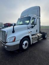 2016 FREIGHTLINER CASCADIA 125 TRUCK TRACTOR VN:3AKBGDDV6GSHF7362 powered by Detroit DD13 12.8L