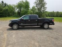 FORD F650 SERVICE TRUCK VN:484604 powered by diesel engine, equipped with automatic transmission,