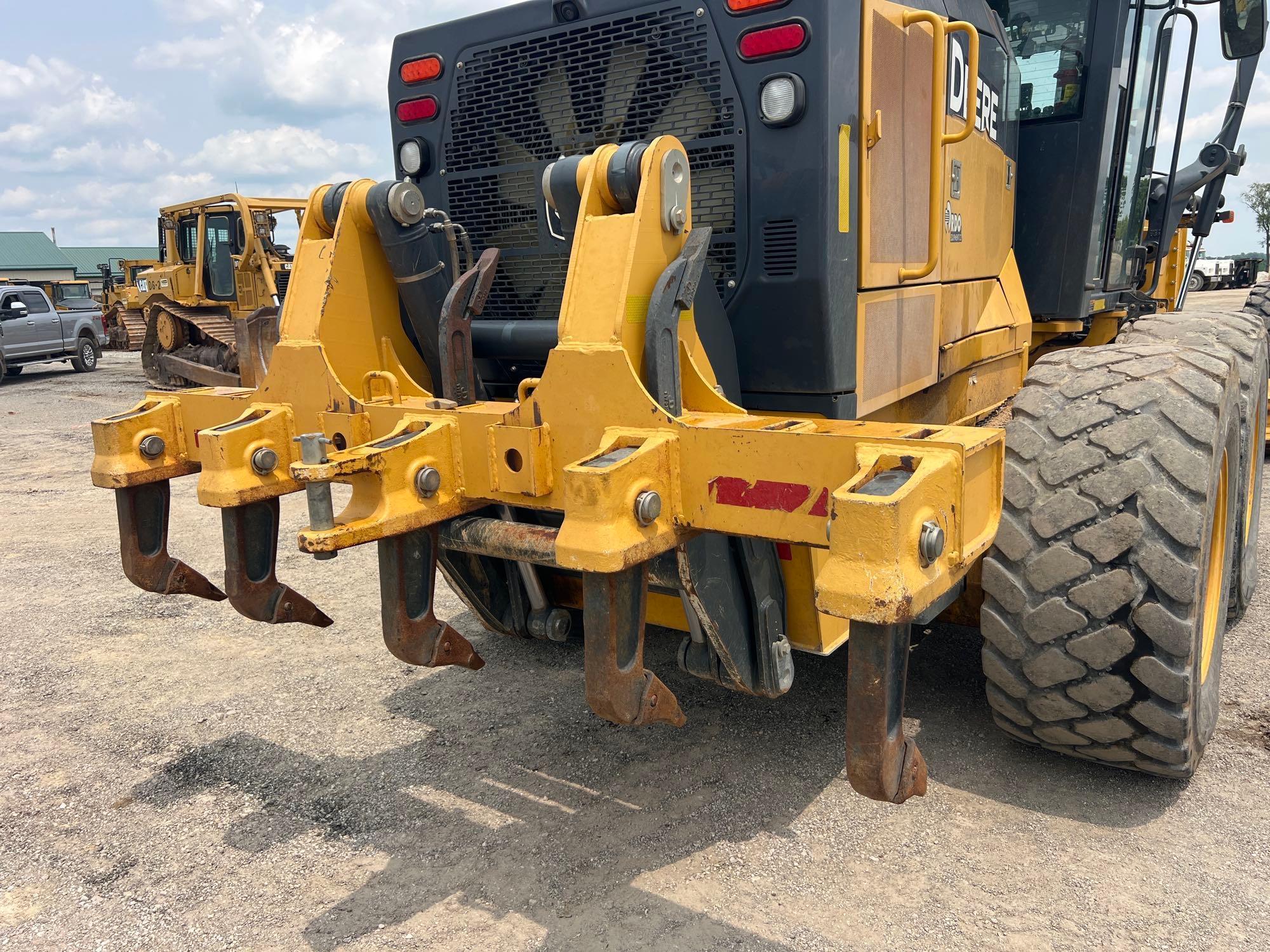 2019 JOHN DEERE 872GP MOTOR GRADER SN:690597 powered by John Deere diesel engine, equipped with