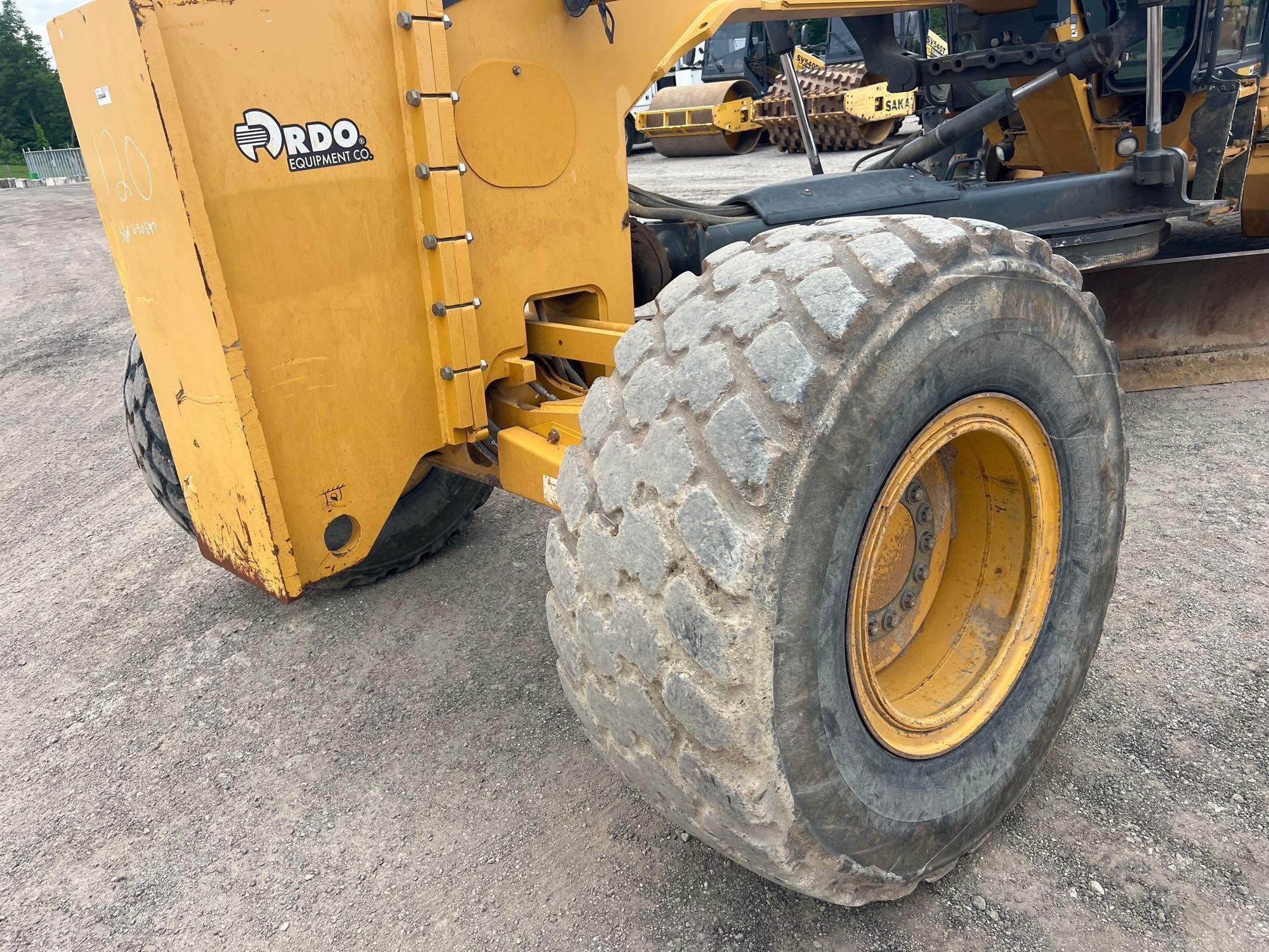 2019 JOHN DEERE 872GP MOTOR GRADER SN:690597 powered by John Deere diesel engine, equipped with