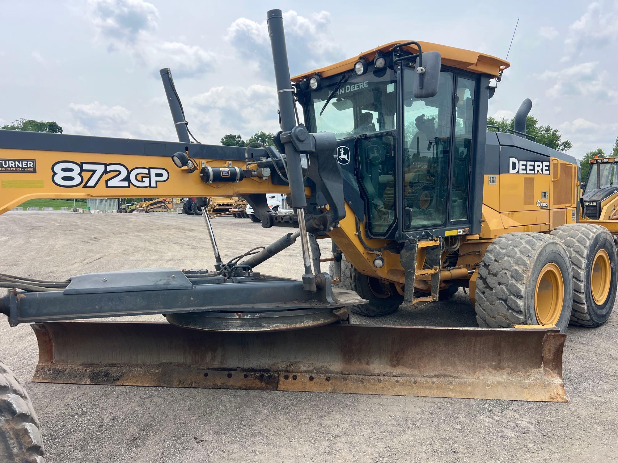 2019 JOHN DEERE 872GP MOTOR GRADER SN:690597 powered by John Deere diesel engine, equipped with