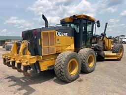 2019 JOHN DEERE 872GP MOTOR GRADER SN:690597 powered by John Deere diesel engine, equipped with