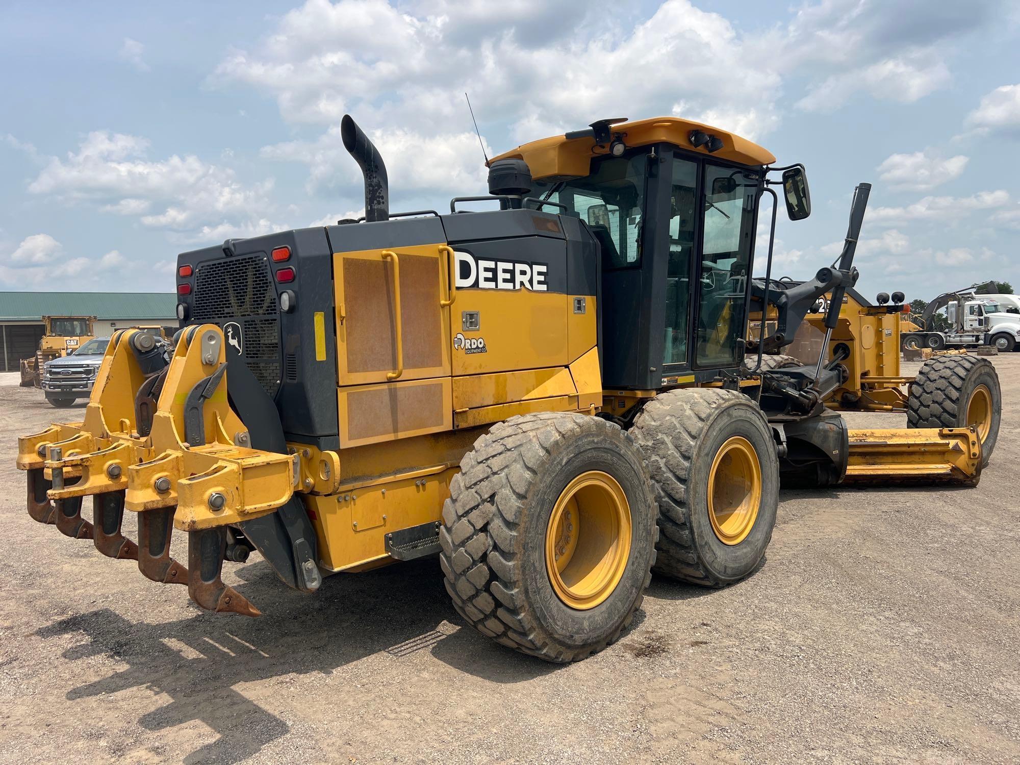 2019 JOHN DEERE 872GP MOTOR GRADER SN:690597 powered by John Deere diesel engine, equipped with