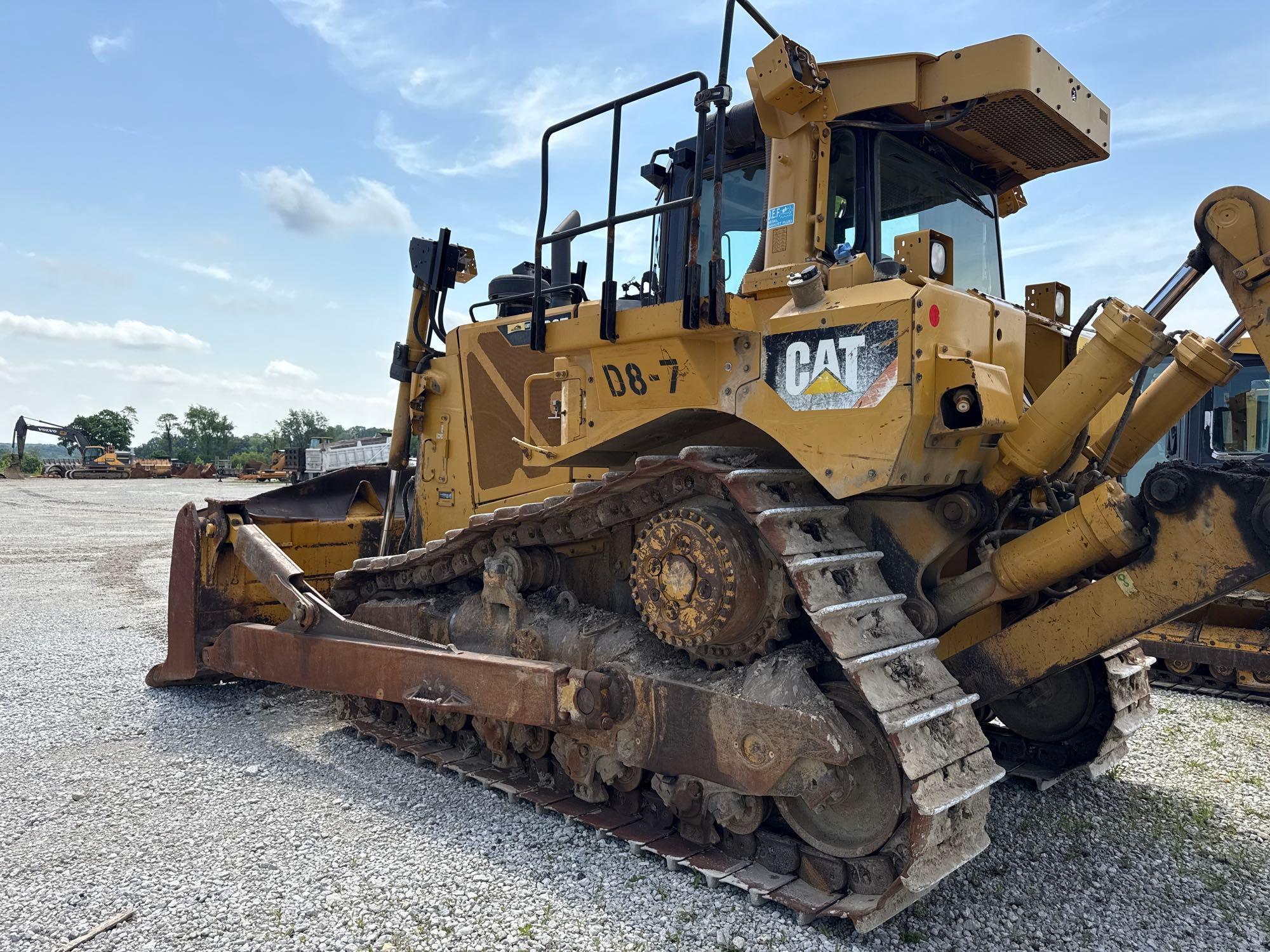 2015 CAT D8T CRAWLER TRACTOR SN:FMC00241 powered by Cat diesel engine, equipped with EROPS, air, SU