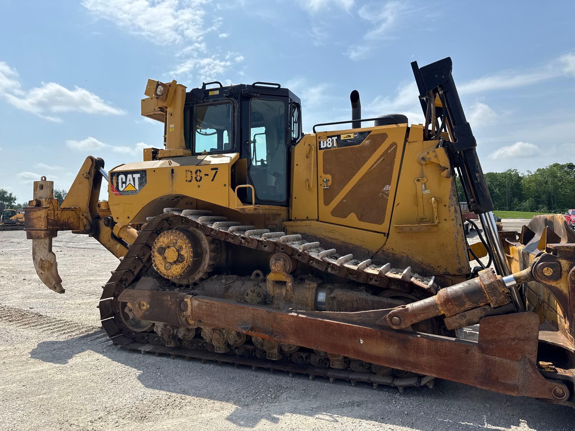2015 CAT D8T CRAWLER TRACTOR SN:FMC00241 powered by Cat diesel engine, equipped with EROPS, air, SU