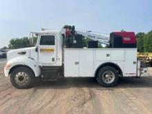 2006 PETERBILT 335 SERVICE TRUCK VN:2NPLHZ7X56M893414 powered by Cummins ISC engine, equipped with