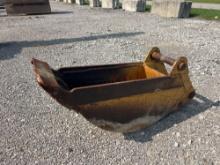 14 IN DIGGING BUCKET TRACTOR LOADER BACKHOE ATTACHMENT, fits cat 416