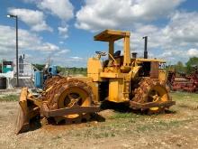 CAT 815 SOIL COMPACTOR SN:91P00725 powered by Cat diesel engine, equipped with OROPS, padfoot drums,