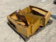 CAT BUMPER BODY PANELS, fits CAT 773F