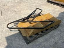 CAT ACCESS STEPS, fits CAT 773F