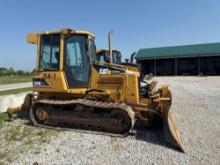 CAT D4GXL CRAWLER TRACTOR SN:HYD00864 powered by Cat diesel engine, equipped with EROPS, air, 6 way