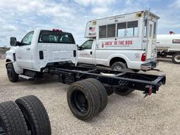 NEW UNUSED 2024 CHEVY 6500 CAB & CHASSIS VN:1HTKHPVM6RH352720 powered by Duramax 6.6L V8 turbo