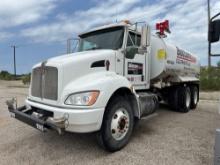 2022 KENWORTH T370 WATER TRUCK VN:2NKHLJ9X3NM126314 powered by Paccar diesel engine, equipped with