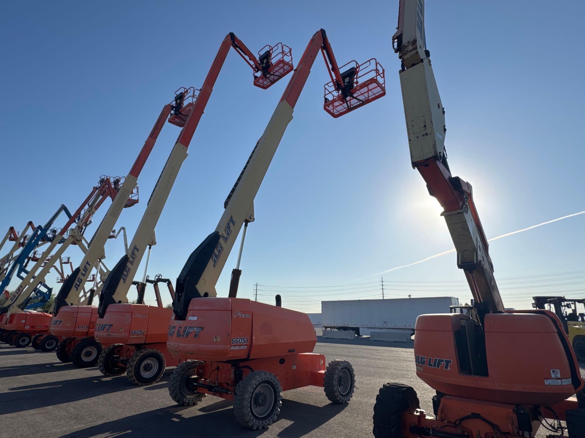 2017 JLG 660SJ BOOM LIFT SN:300231044 4x4, powered by diesel engine, equipped with 66ft. Platform