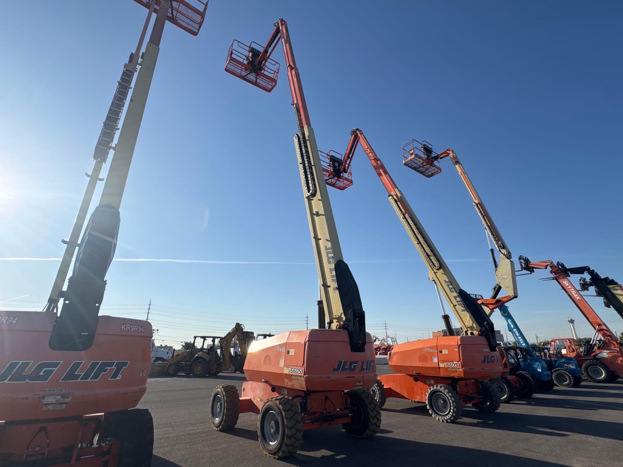 2017 JLG 660SJ BOOM LIFT SN:300232152 4x4, powered by diesel engine, equipped with 66ft. Platform