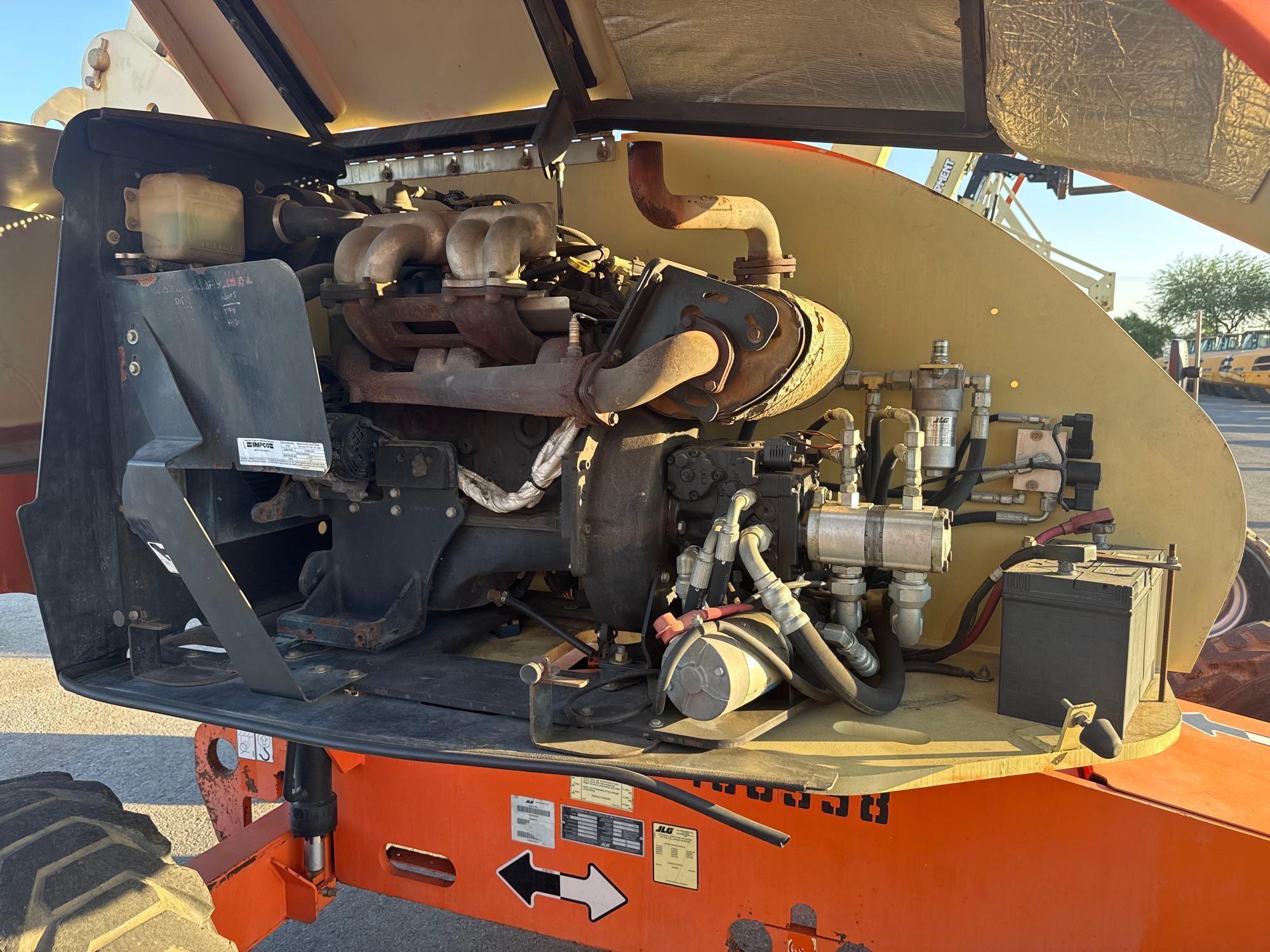 JLG 400S BOOM LIFT SN:300109958 4x4, powered by diesel engine, equipped with 40ft. Platform height,