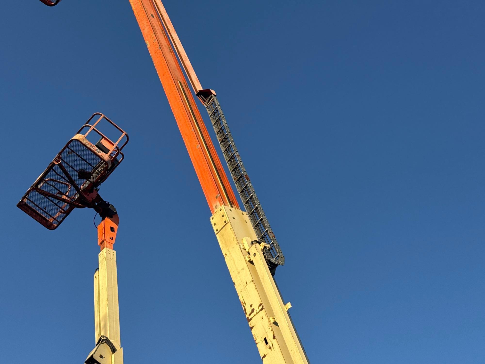 JLG 400S BOOM LIFT SN:300109958 4x4, powered by diesel engine, equipped with 40ft. Platform height,