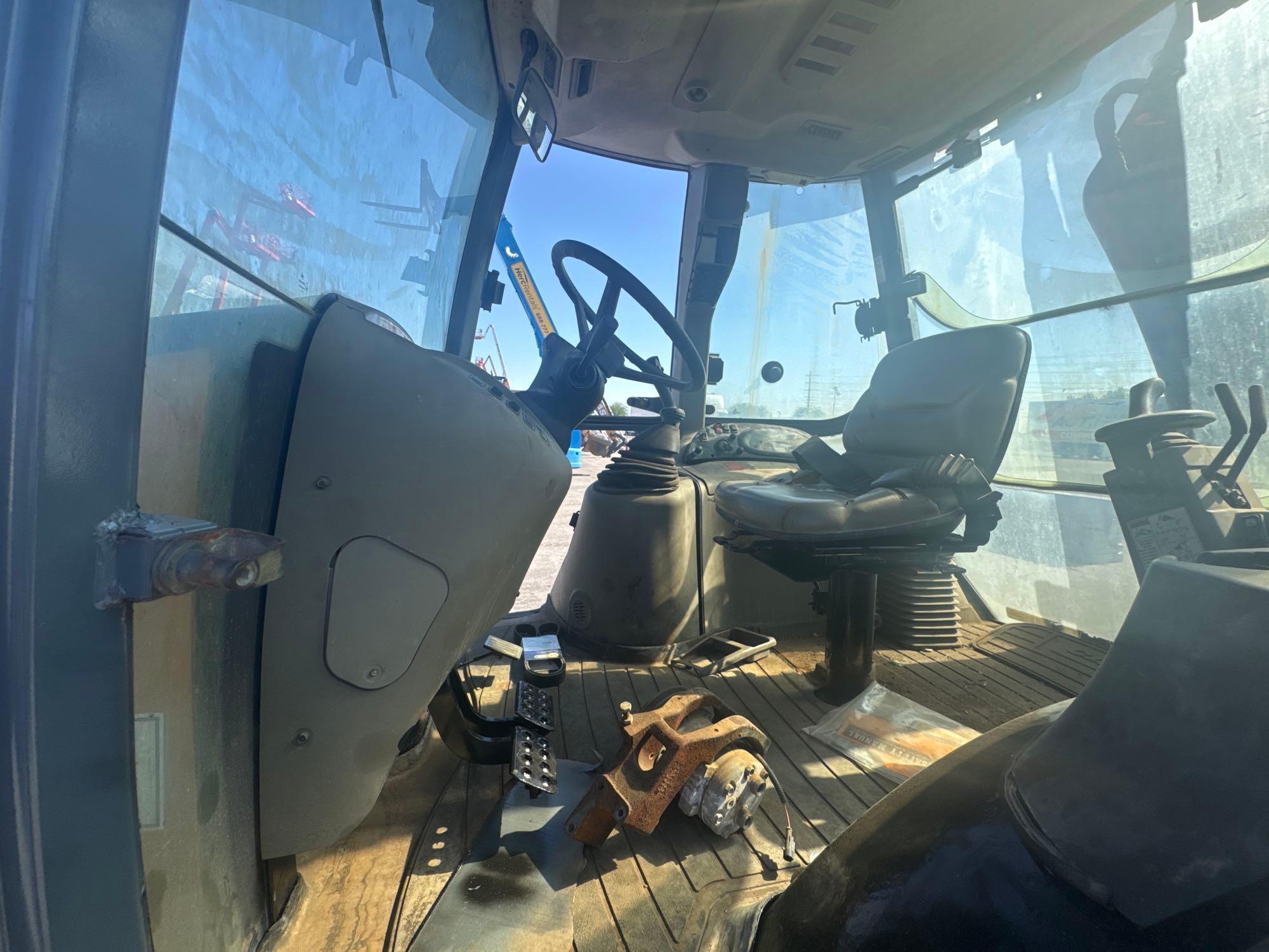 CASE 580N TRACTOR LOADER BACKHOE SN:JJGN580NJDC580819 4x4, powered by diesel engine, equipped with