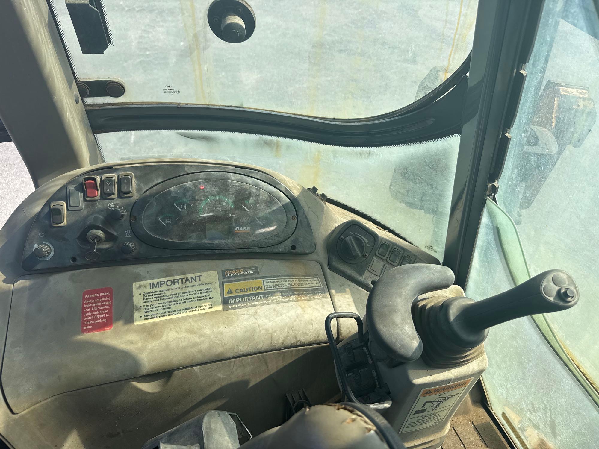 CASE 580N TRACTOR LOADER BACKHOE SN:JJGN580NJDC580819 4x4, powered by diesel engine, equipped with