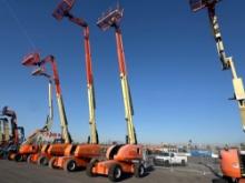 JLG 600S BOOM LIFT SN:103270 4x4, powered by diesel engine, equipped with 60ft. Platform height,