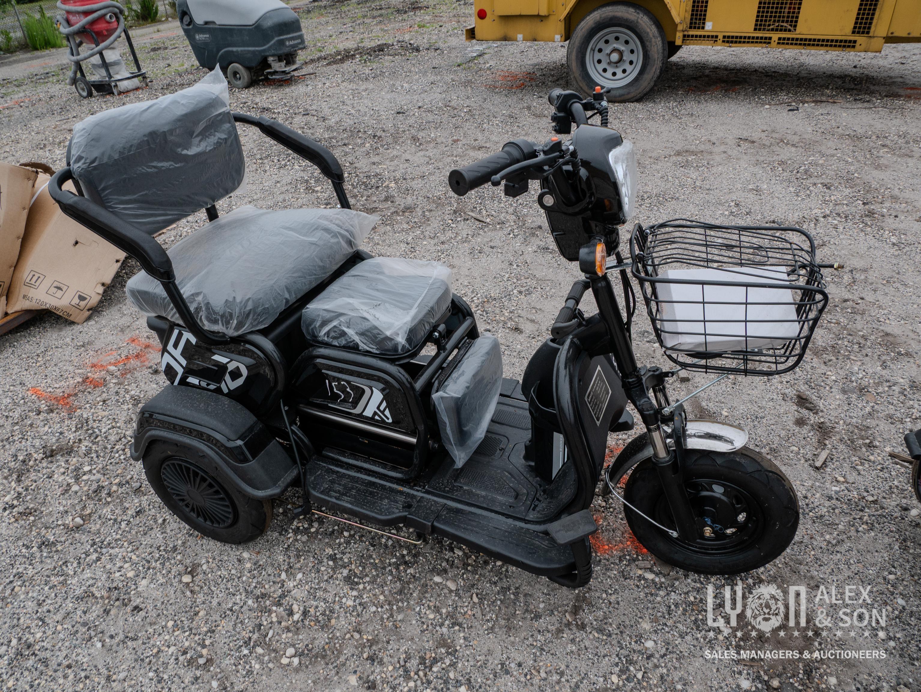 NEW MECO MS-D3 ELECTRIC TRICYCLE RECREATIONAL VEHICLE SN:250429, BILL OF SALE NO TITLE