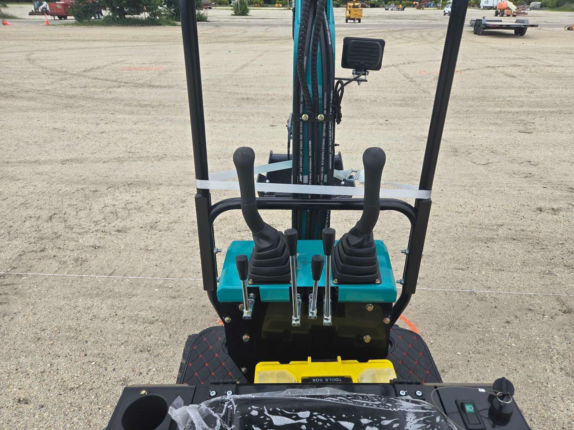 NEW AGT QH12R HYDRAULIC EXCAVATOR SN:3090318 powered by 420cc gas engine, equipped with OROPS,