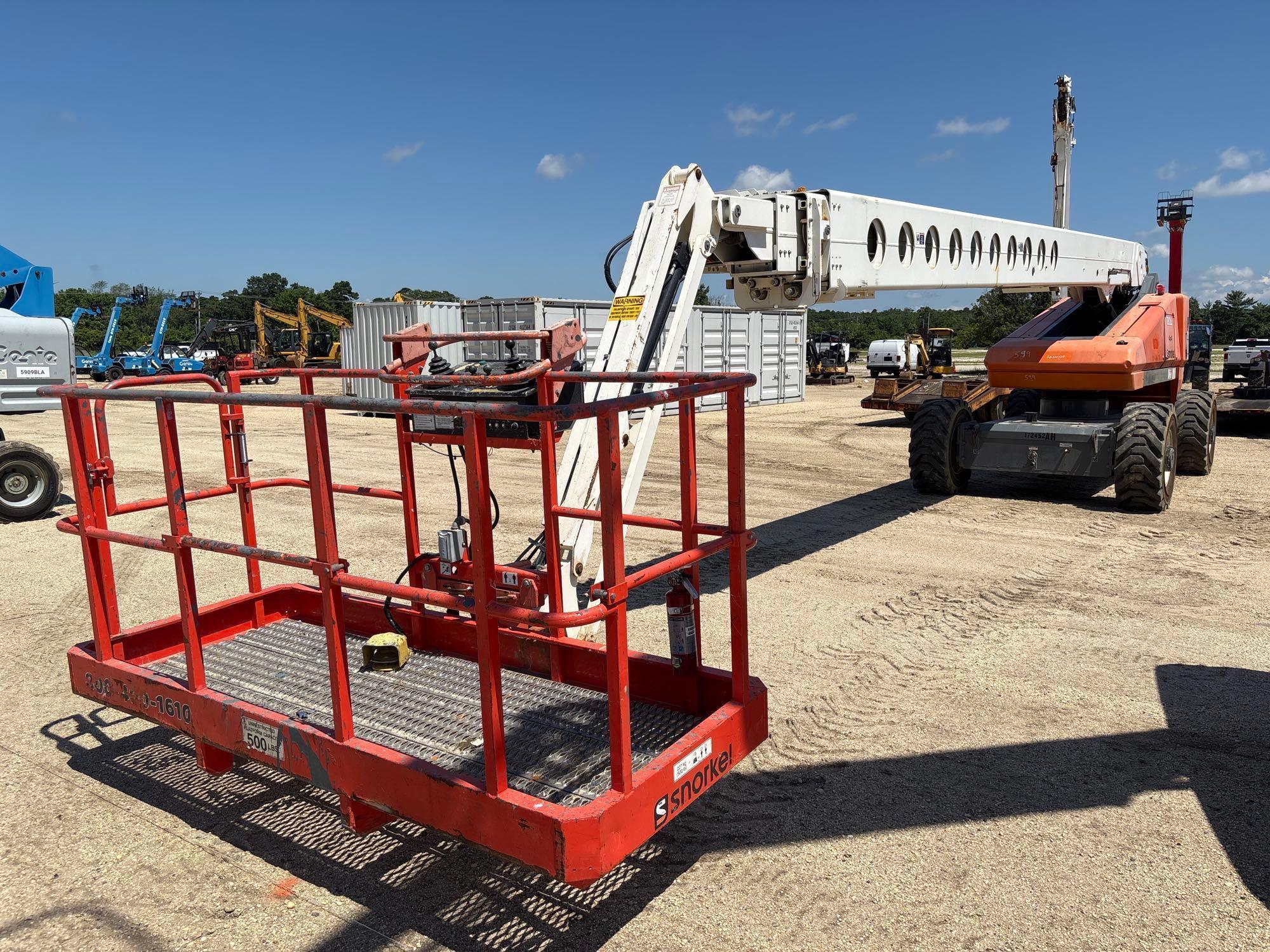 2016 SNORKEL TB126J BOOM LIFT SN:TB126J-04-000124 4x4, powered by diesel engine, equipped with
