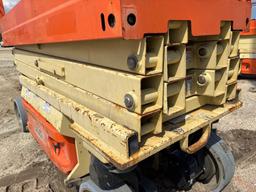 2018 JLG 2032ES SCISSOR LIFT SN:200264138 electric powered, equipped with 20ft. Platform height,