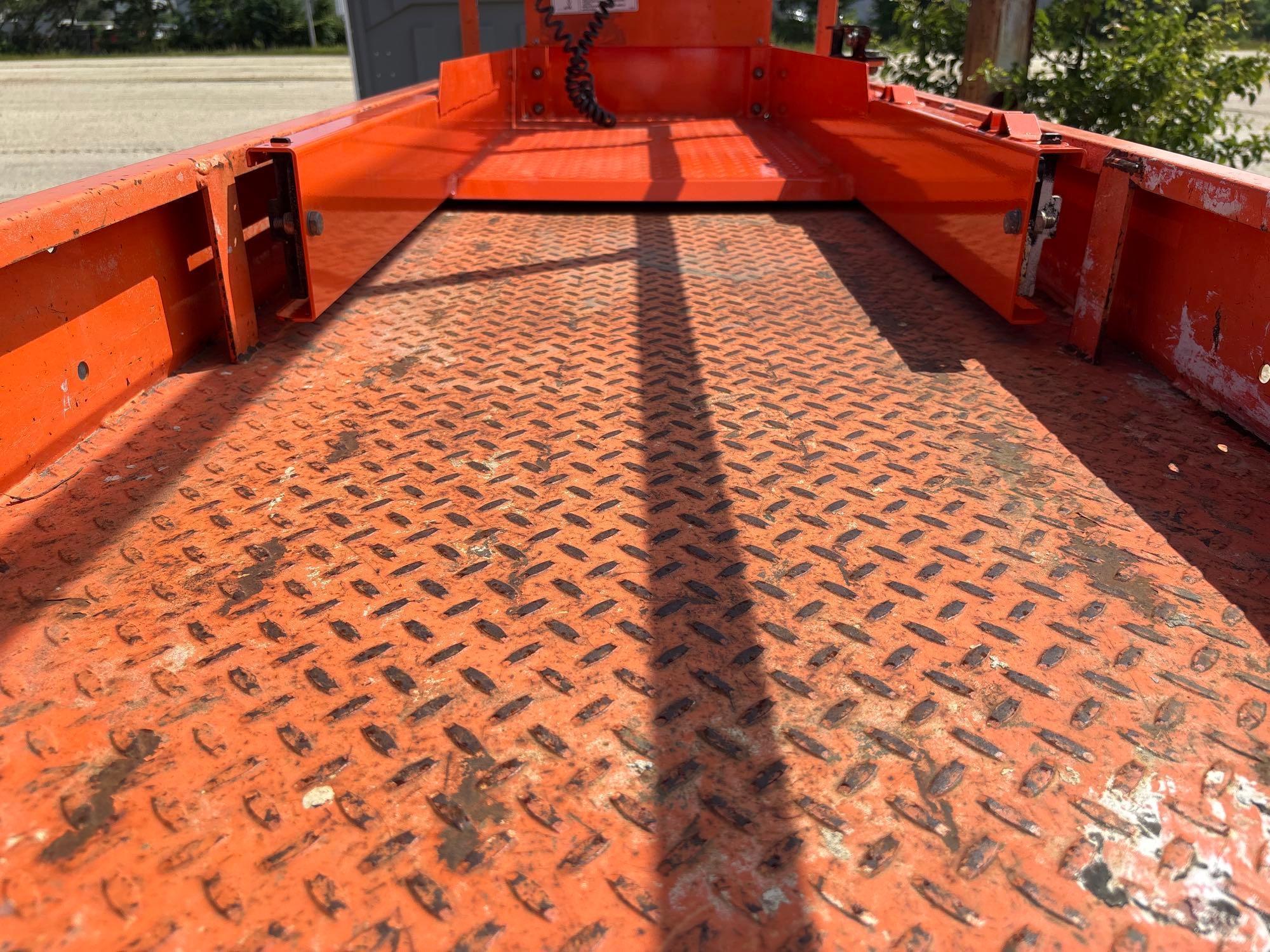 2018 JLG 2032ES SCISSOR LIFT SN:200264138 electric powered, equipped with 20ft. Platform height,