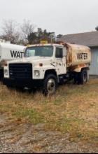 INTERNATIONAL WATER TRUCK VN:1HTL0TVN6FHA46777 NO Title-Bill of Sale Only-Parts Truck