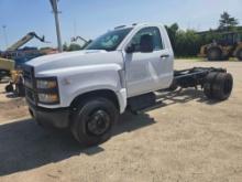 NEW UNUSED CHEVY 4500 CAB & CHASSIS powered by V8 5.2L turbo diesel engine, equipped with automatic