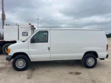 2006 FORD 350 VAN VN:A51141 powered by gas engine, equipped with automatic transmission.