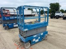 GENIE GS1930 SCISSOR LIFT SN:GS3013A-118840 electric powered, equipped with 19ft. Platform height,