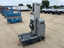 2015 JLG 20MVL SCISSOR LIFT SN:130022961 electric powered, equipped with 20ft. Platform height,
