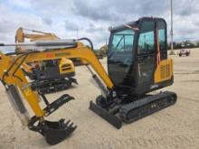 NEW AGT QNT45 HYDRAULIC EXCAVATOR powered by Kubota diesel engine, 25HP, equipped with EROPS, swing